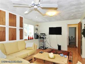 576 Commonwealth Ave, Warwick, RI 02886 photo 25