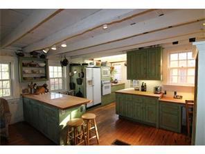 82 E Killingly Rd, Foster, RI 02825 photo 7