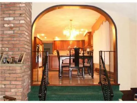 7 Downing Ln, Warwick, RI 02886 photo 6