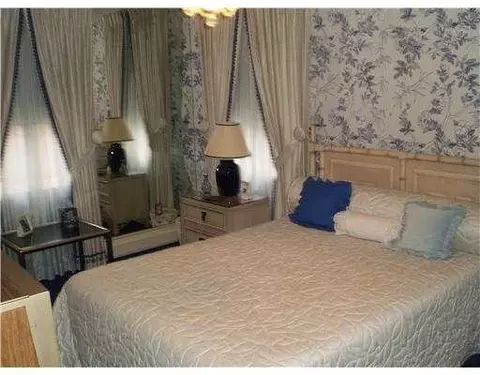 7 Downing Ln, Warwick, RI 02886 photo 12