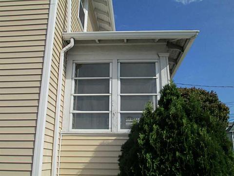 84 Warwick St, Woonsocket, RI 02895 photo 9
