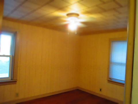84 Warwick St, Woonsocket, RI 02895 photo 22