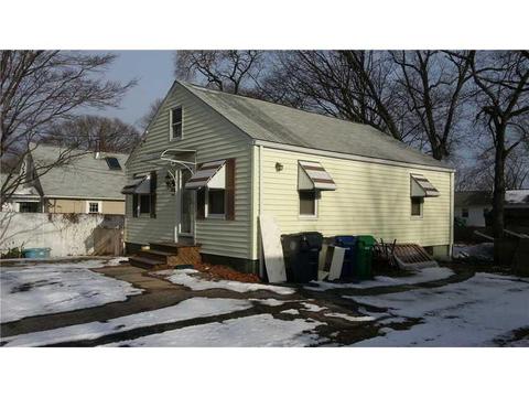 74 Milton Rd, Warwick, RI 02888 photo 1