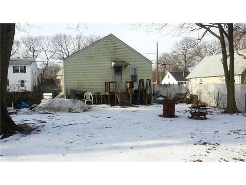 74 Milton Rd, Warwick, RI 02888 photo 3