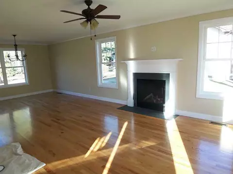 40 Pond View Dr, Warwick, RI 02886 photo 5