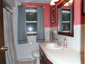 47 Atlantic Ave, Warwick, RI 02888 photo 11