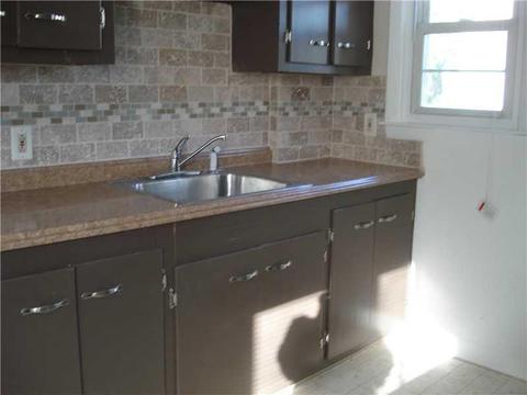 136 Damon Ave, Warwick, RI 02886 photo 6