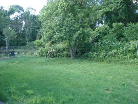136 Damon Ave, Warwick, RI 02886 photo 3