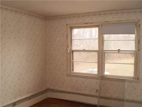 5 Dawson Ave, Warwick, RI 02888 photo 8