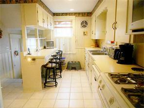 918 Main St, Warren, RI 02885 photo 5