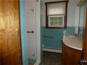 8 Maple Rd, Warren, RI 02885 photo 7