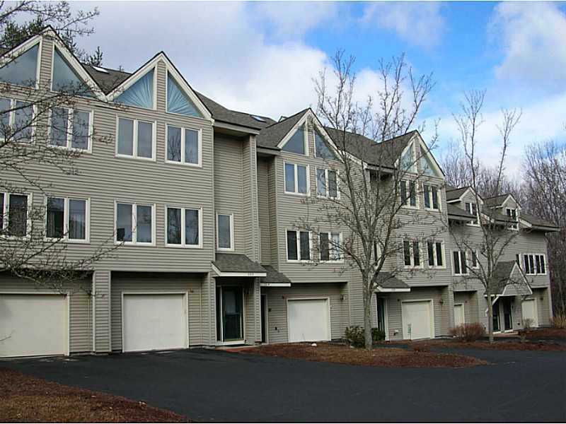 203 Holley Ln, Woonsocket, RI 02895 photo 1