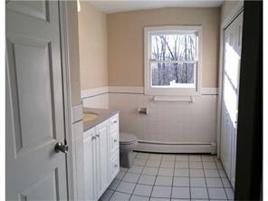 708 Maureen Cir, Mapleville, RI 02839 photo 12