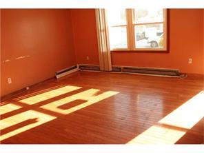 8 Hamilton St, Woonsocket, RI 02895 photo 4
