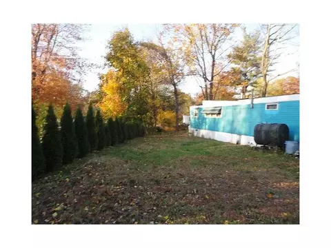 5 Davis Dr, Glocester, RI 02814 photo 4
