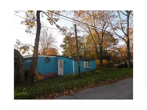 5 Davis Dr, Glocester, RI 02814 photo 2