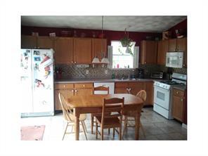 97 Sweet St, Warwick, RI 02889 photo 6