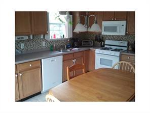 97 Sweet St, Warwick, RI 02889 photo 7