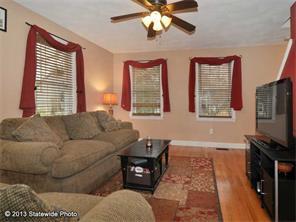20 Cliff Rd, Warwick, RI 02889 photo 3