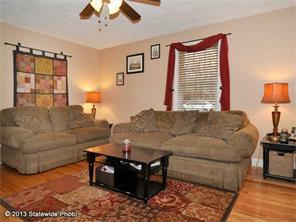 20 Cliff Rd, Warwick, RI 02889 photo 2