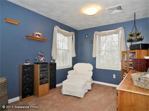 20 Cliff Rd, Warwick, RI 02889 photo 18