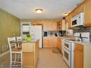 20 Cliff Rd, Warwick, RI 02889 photo 6