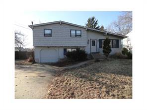 85 Kerri Lyn Rd, Warwick, RI 02889 photo 1