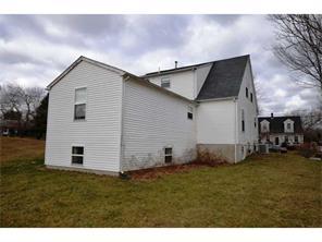 12 Nutmeg Dr, Westerly, RI 02891 photo 5