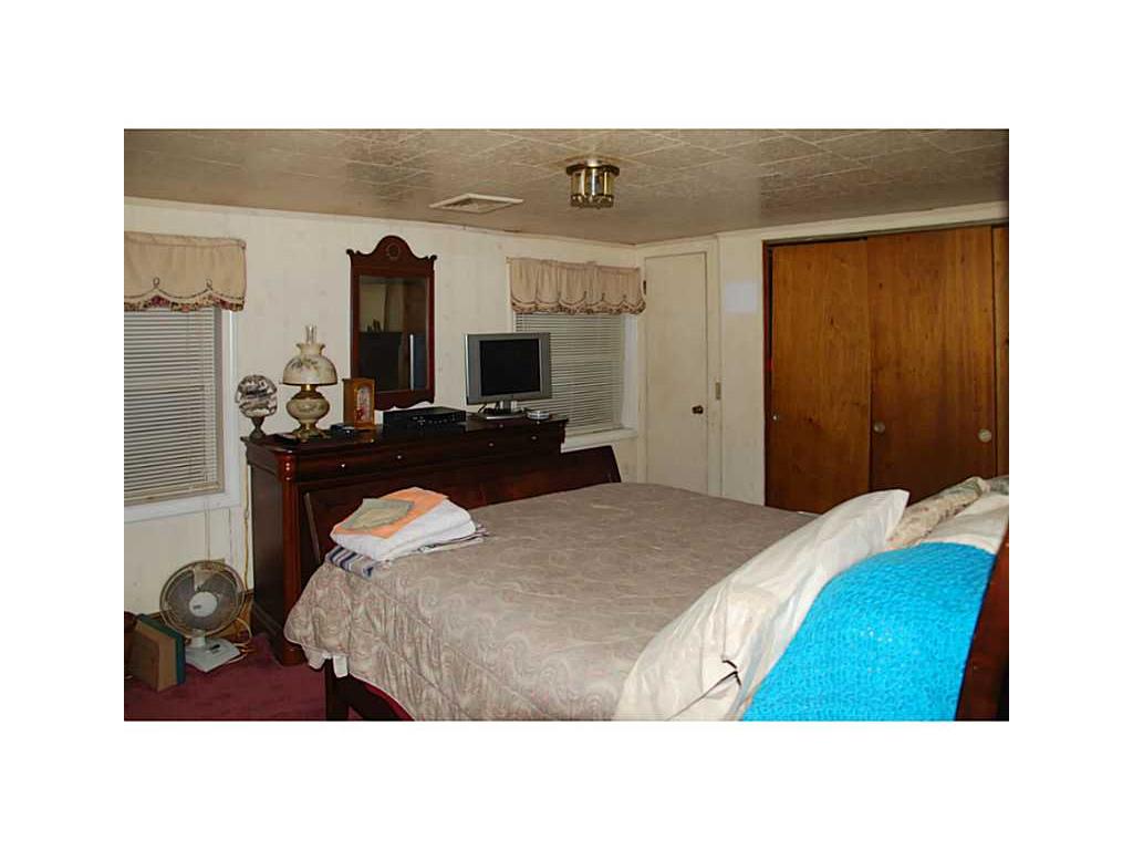 36 Pine Tree Rd, Coventry, RI 02816 photo 4