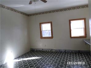 73 West St, Woonsocket, RI 02895 photo 8