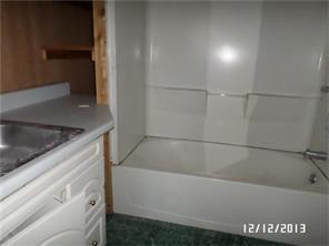 73 West St, Woonsocket, RI 02895 photo 7