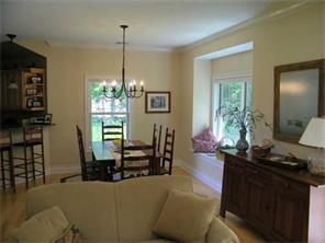 23 Franklin St #2, Westerly, RI 02891 photo 4
