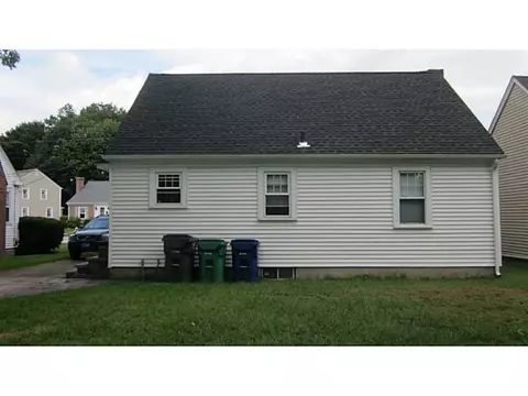 110 Mayfair Rd, Warwick, RI 02888 photo 13