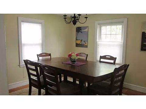 110 Mayfair Rd, Warwick, RI 02888 photo 5