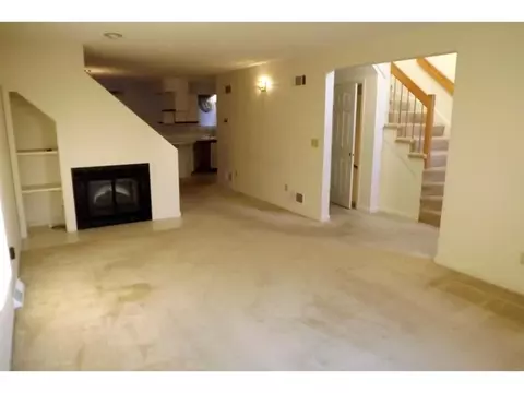 7 Shadow Brook Ln #E, Smithfield, RI 02917 photo 6