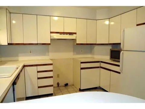 7 Shadow Brook Ln #E, Smithfield, RI 02917 photo 10