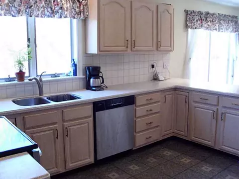 2 Trolley Ln, Westerly, RI 02891 photo 7