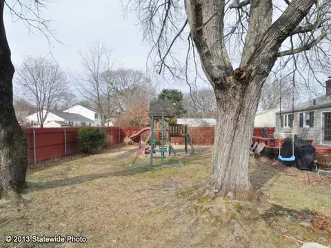 85 Montgomery St, Warwick, RI 02886 photo 12