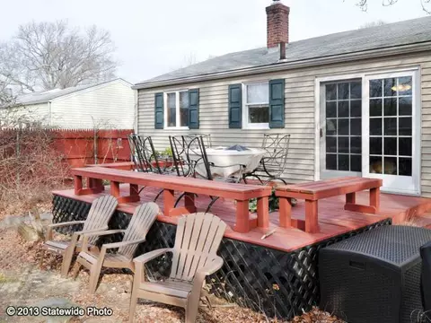 85 Montgomery St, Warwick, RI 02886 photo 14