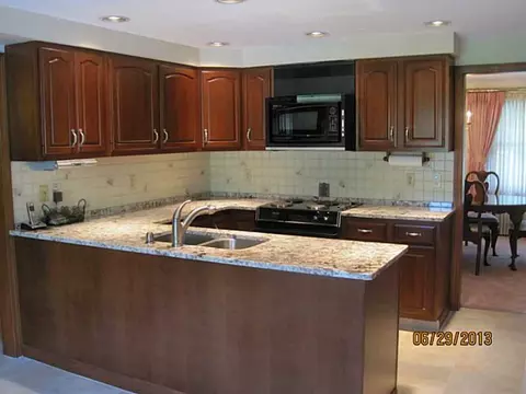 69 Apple Tree Ln, Warwick, RI 02888 photo 12