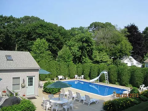 69 Apple Tree Ln, Warwick, RI 02888 photo 1
