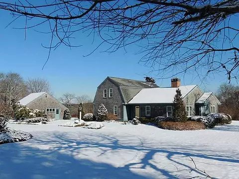 44 Old Main Rd, Little Compton, RI 02837 photo 1