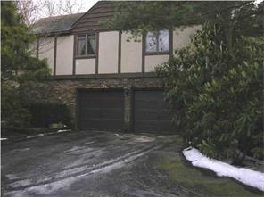 41 Water Valley Rd, Hope, RI 02831 photo 3