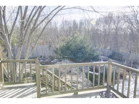 107 Ledgewood Ln, Woonsocket, RI 02895 photo 25