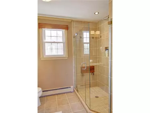 107 Ledgewood Ln, Woonsocket, RI 02895 photo 16
