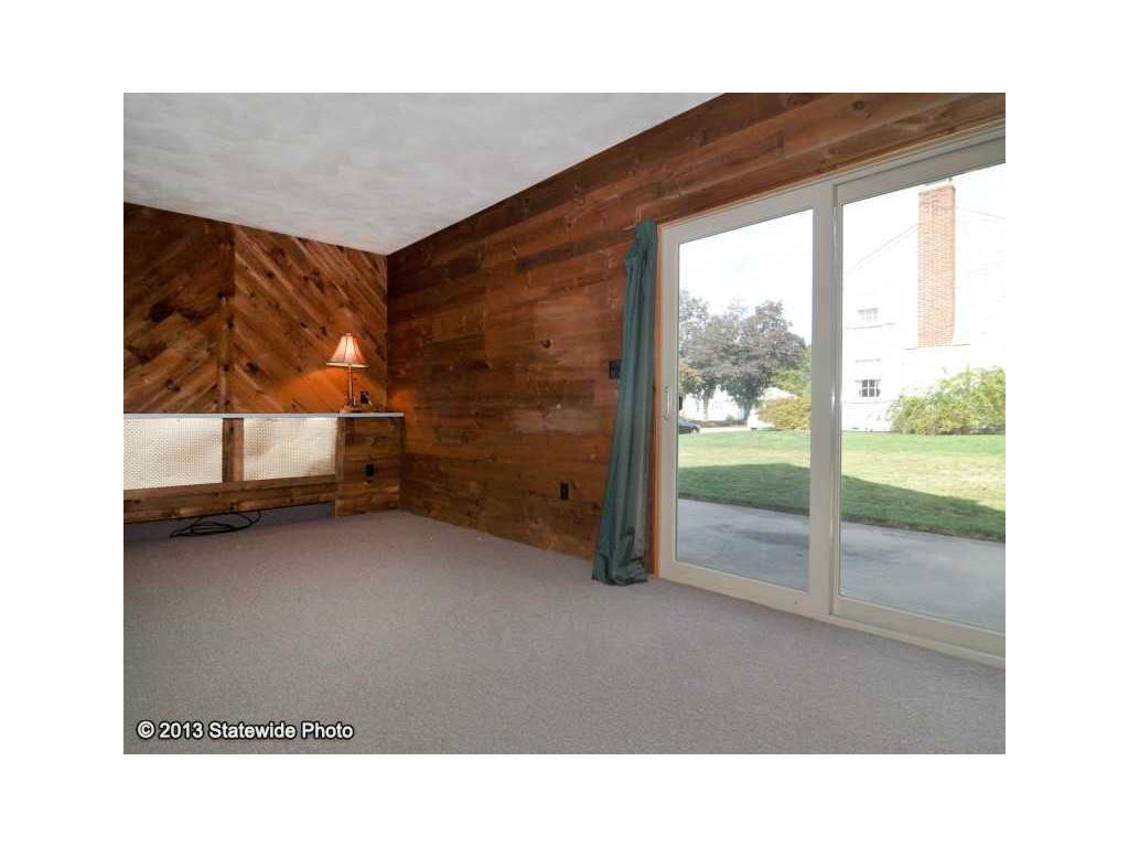 18 Friendly Dr, Warwick, RI 02888 photo 8