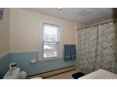 108 Brinton Ave, Warwick, RI 02889 photo 12