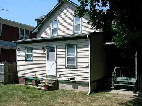 108 Brinton Ave, Warwick, RI 02889 photo 2