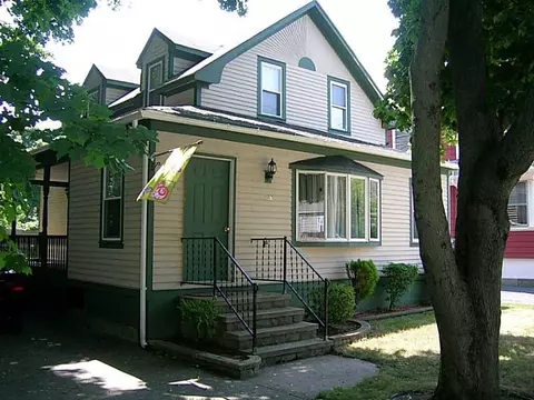 108 Brinton Ave, Warwick, RI 02889 photo 1