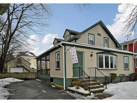 108 Brinton Ave, Warwick, RI 02889 photo 17